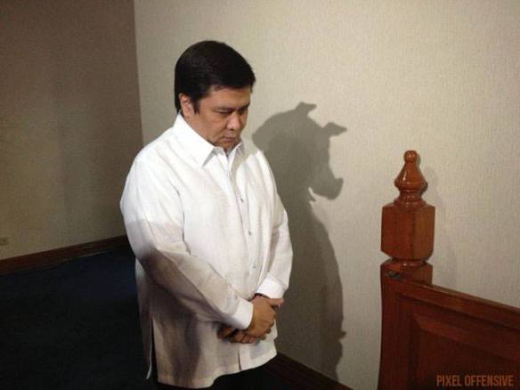 Best Photo(shop) of the Week HTTP://BALITANGBALITA.COM/ #NAPOLES #PINAS #PHILIPPINES #BALITA #PORKBARREL #PDAF #PILIPINAS #BENHURLUY #JANETNAPOLES #MILLIONPEOPLEMARCH‪ #‎SCRAPPORK‬‪ ‪#‎ABOLISHPORK #scrapthepork