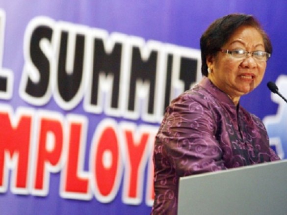 cmcc Labor Secretary Rosalinda Baldoz